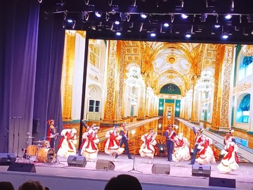 На концерте Кубанского казачьего хора